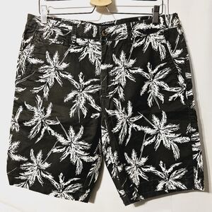 American Eagle Extreme Flex AEO Black Palm Print Shorts Men Size 32